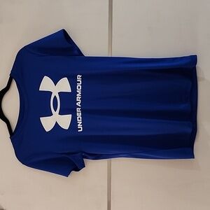 Under Armour dri-fit loose royal blue/white short sleeve size medium PTP 20in